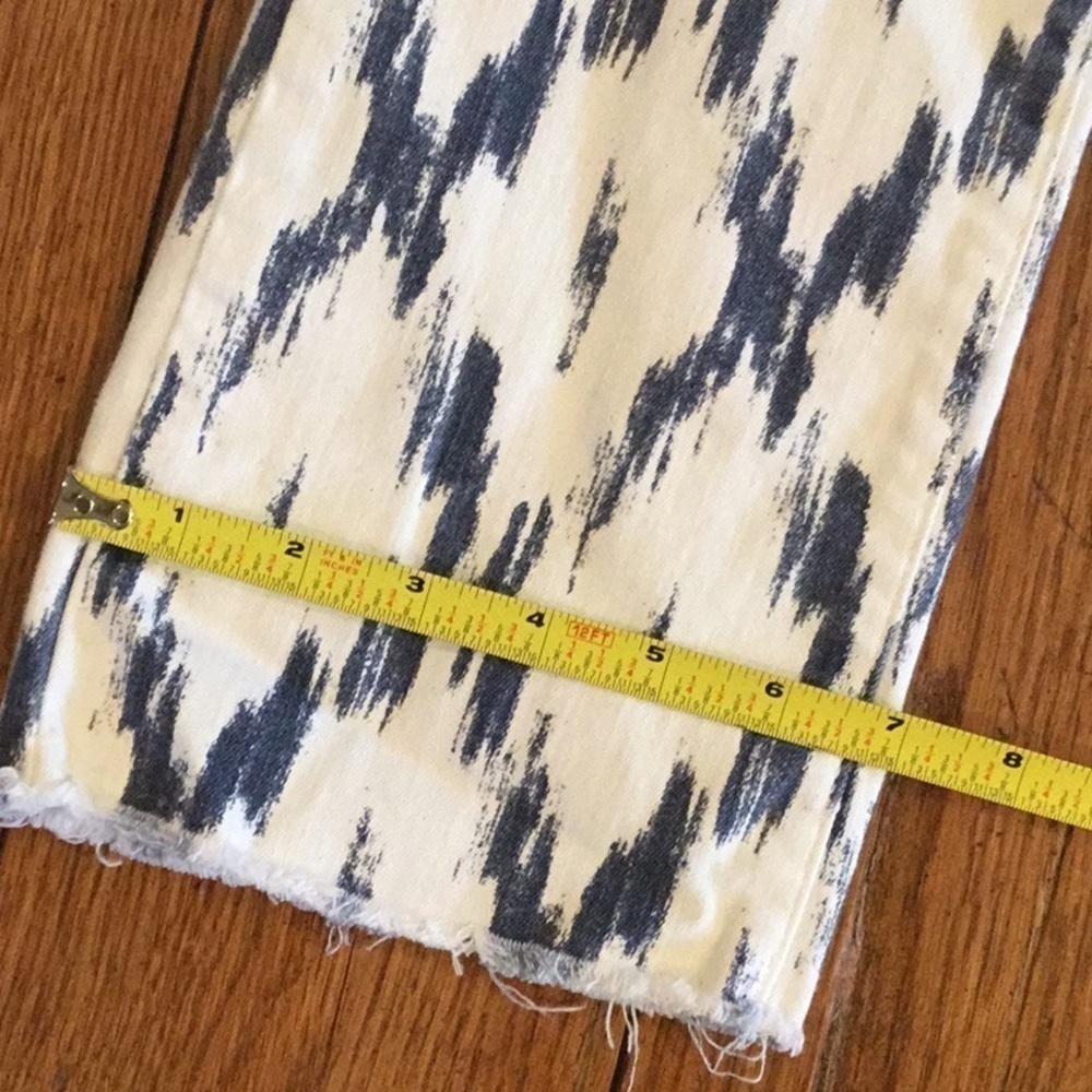 Free People Indigo Skies Cropped Jeans with stretch. Women’s size 26. Inseam 27” - Picture 13 of 16